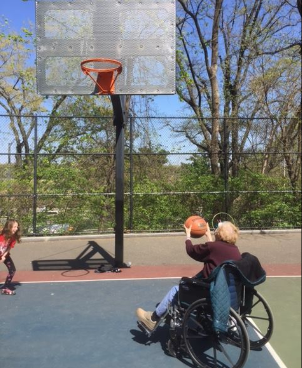 haiely_and_grandma_playing_basketball